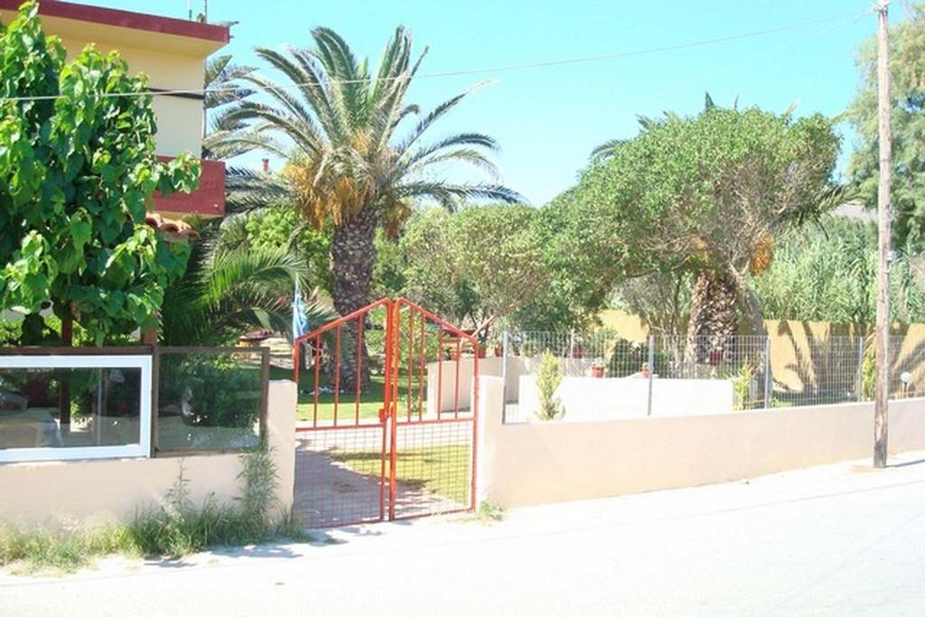 Adonis Beach Hotel Heraklion Exteriör bild