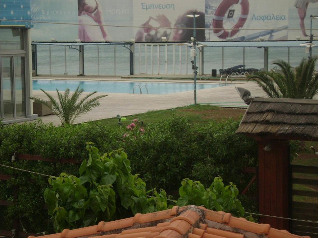 Adonis Beach Hotel Heraklion Exteriör bild