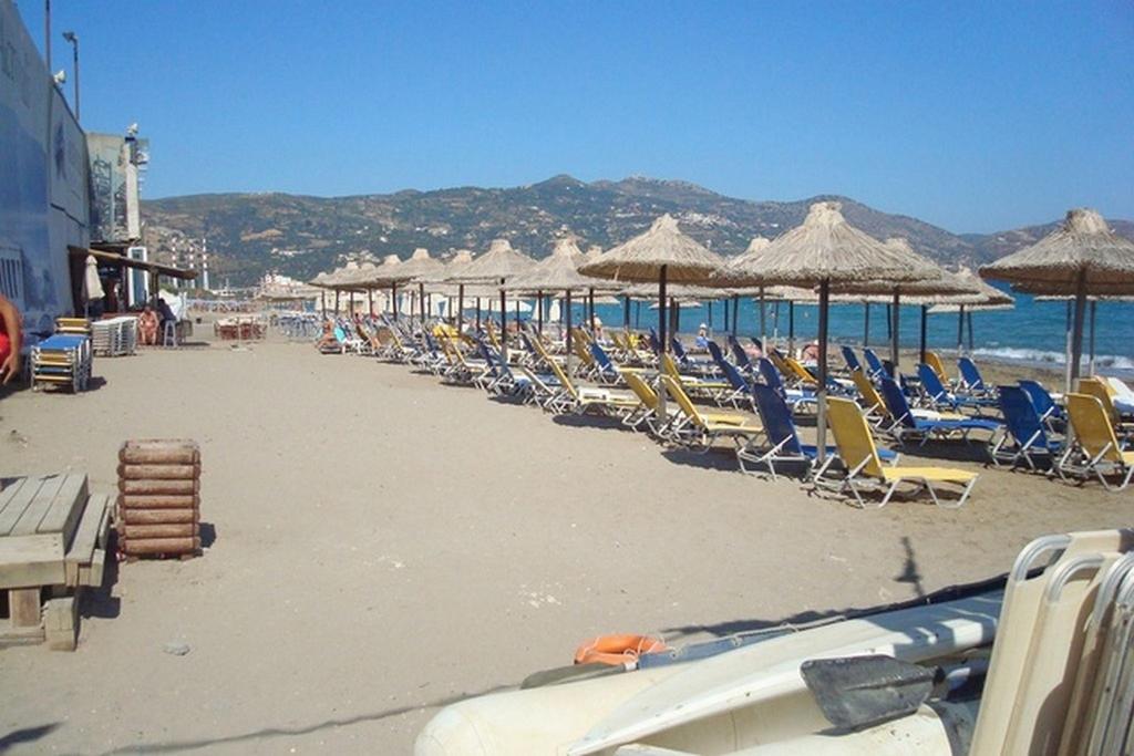 Adonis Beach Hotel Heraklion Exteriör bild